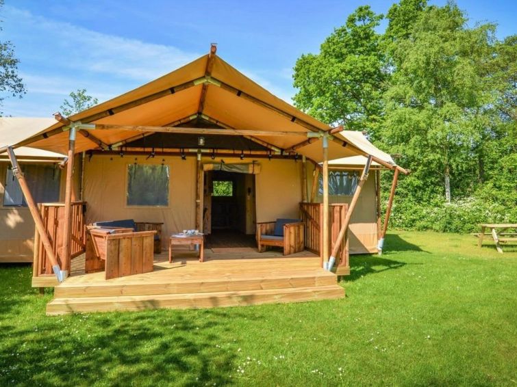 Ontdek de Glampingtent Silver Lodge 6 in Mol, Belgi | Out! Vakantiehuizen