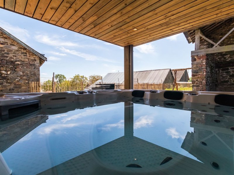 Exterieur B-LI-0205 Exterieur B-LI-0205