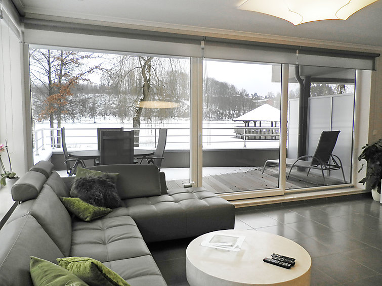 Appartement Les Terrasses du Lac: Comfortabel Verblijven aan... | Out! Vakantiehuizen