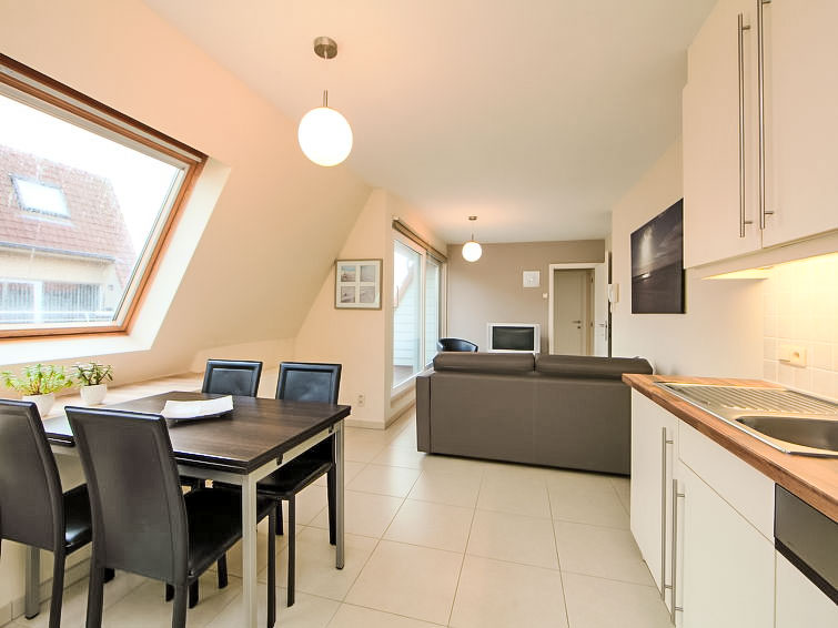 Gezellig Appartement in Bredene: Appartement 502 | Out! Vakantiehuizen