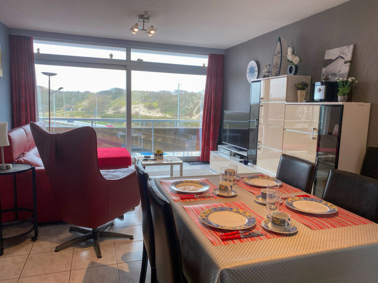 Comfortabel Appartement in het Hart van Bredene met Zeezicht | Out! Vakantiehuizen