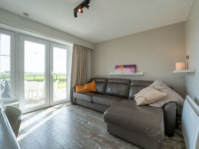 Appartement Laya met Parkeerplaats en Gemeenschappelijk Zwem... | Out! Vakantiehuizen