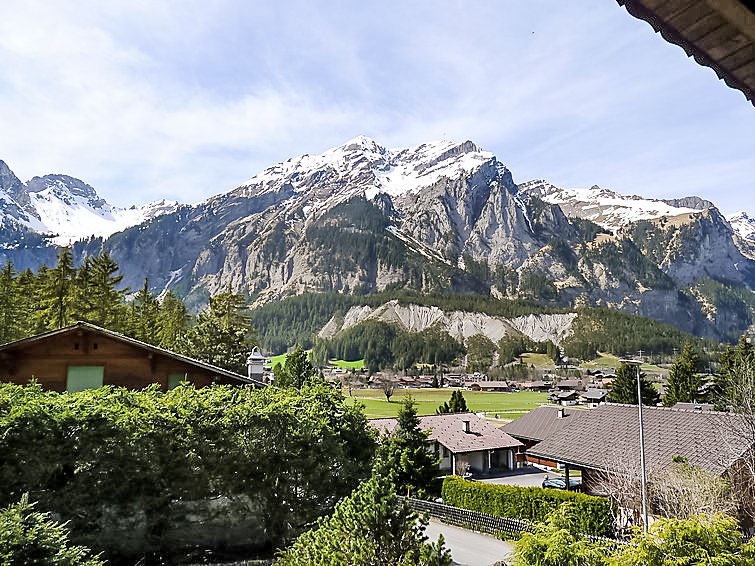 Foto van exterieur van Vakantiehuis Kandersteg Foto van exterieur van Vakantiehuis Kandersteg