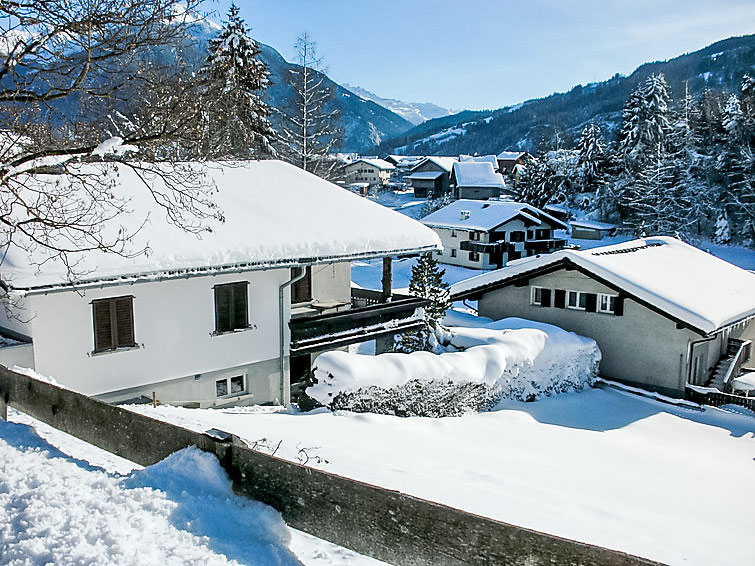Foto van exterieur van Appartement Alvaschein GRin de winter