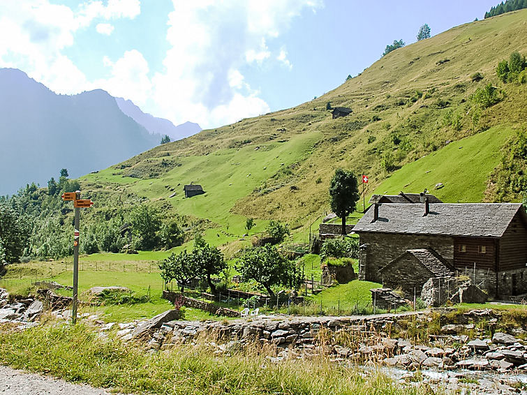 Foto van exterieur van Vakantiehuis Malvaglia