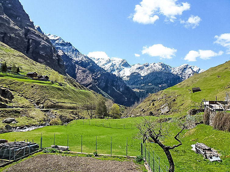 Foto van exterieur van Vakantiehuis Malvaglia