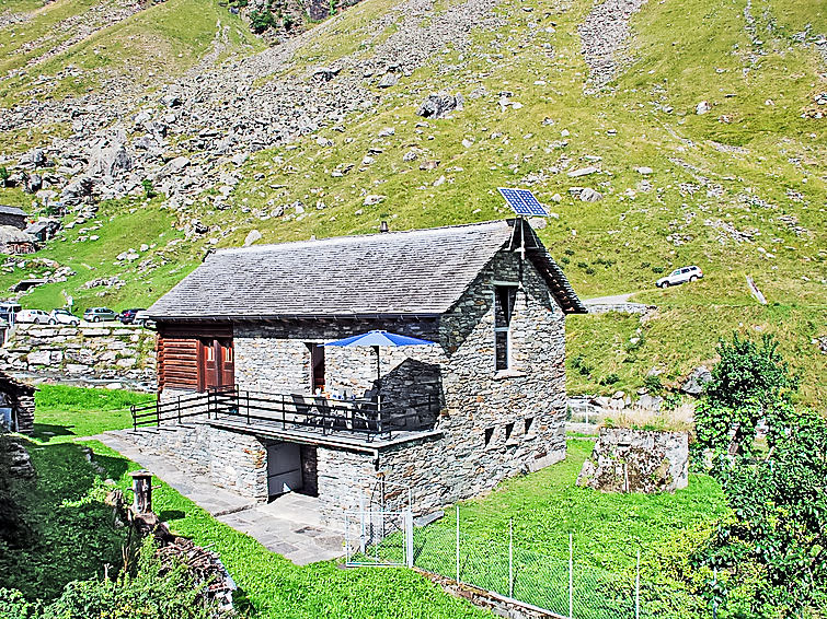 Foto van exterieur van Vakantiehuis Malvaglia