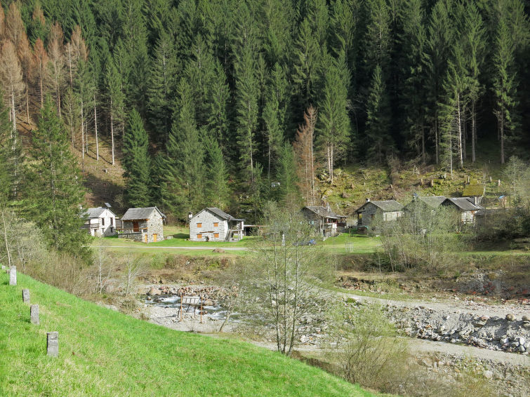 Foto van omgeving van Vakantiehuis Malvaglia