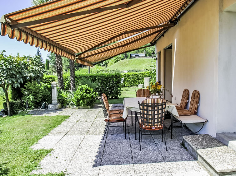 Foto van exterieur van Vakantiehuis Astano