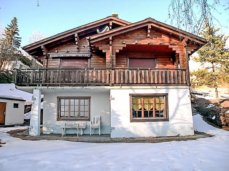 Foto van exterieur van Appartement Ovronnazin de winter