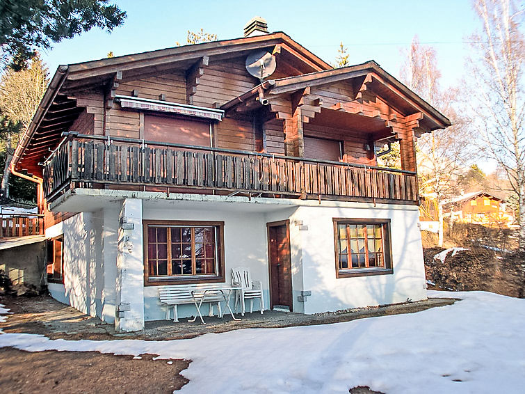 Foto van exterieur van Appartement Ovronnazin de winter