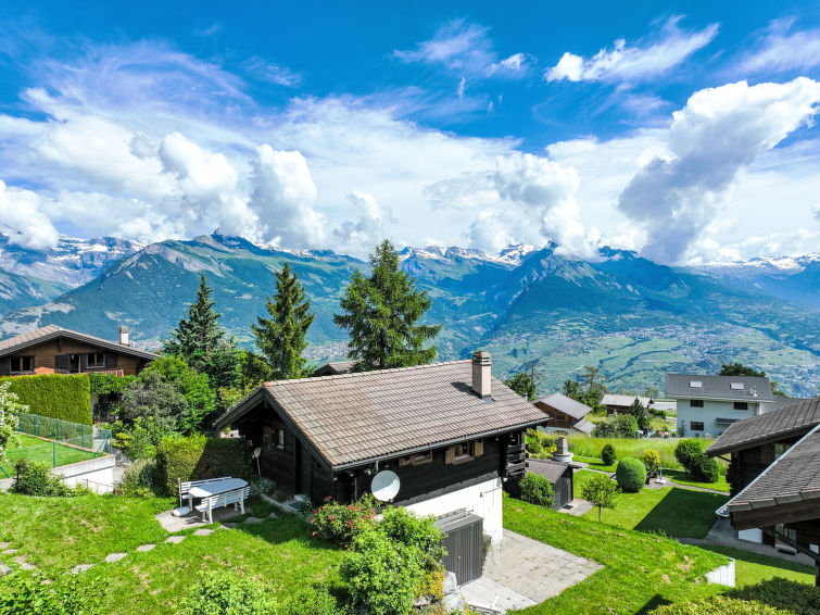 Gezellig Chalet Lao-Lao in het Rustige Nendaz | Out! Vakantiehuizen