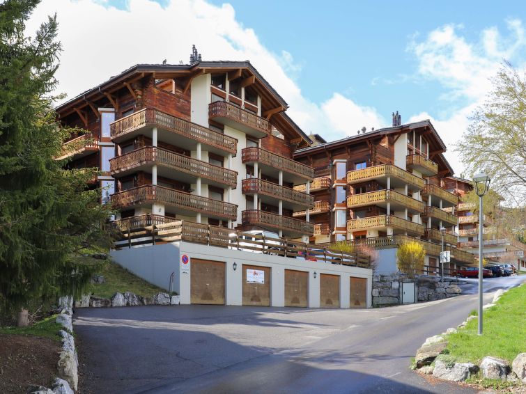 Ruim en Comfortabel Appartement in Nendaz, Zwitserland | Out! Vakantiehuizen