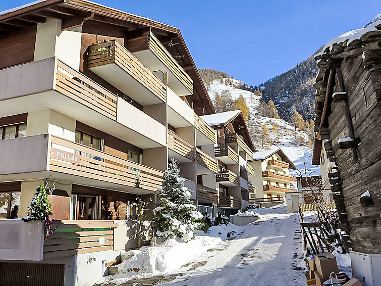 Foto van exterieur van Appartement Täschin de winter Foto van exterieur van Appartement Täschin de winter