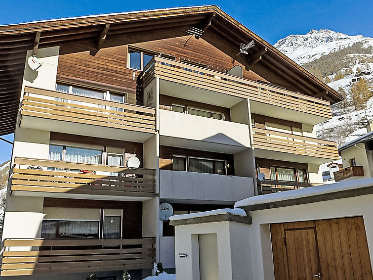 Foto van exterieur van Appartement Täschin de winter Foto van exterieur van Appartement Täschin de winter