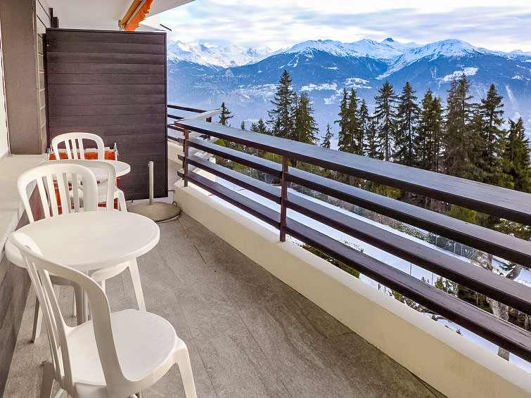 Foto van exterieur van Appartement Crans-Montanain de winter