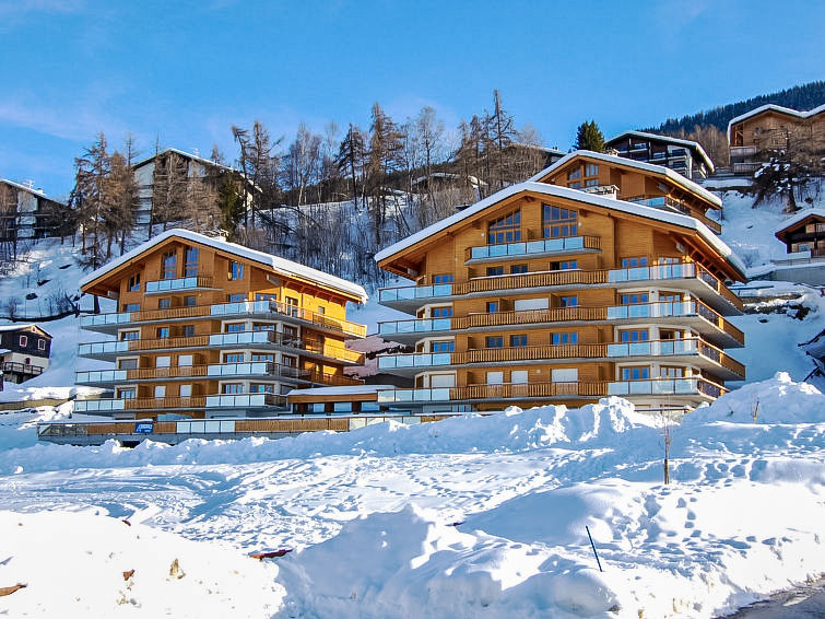 Foto van exterieur van Vakantiehuis Nendazin de winter