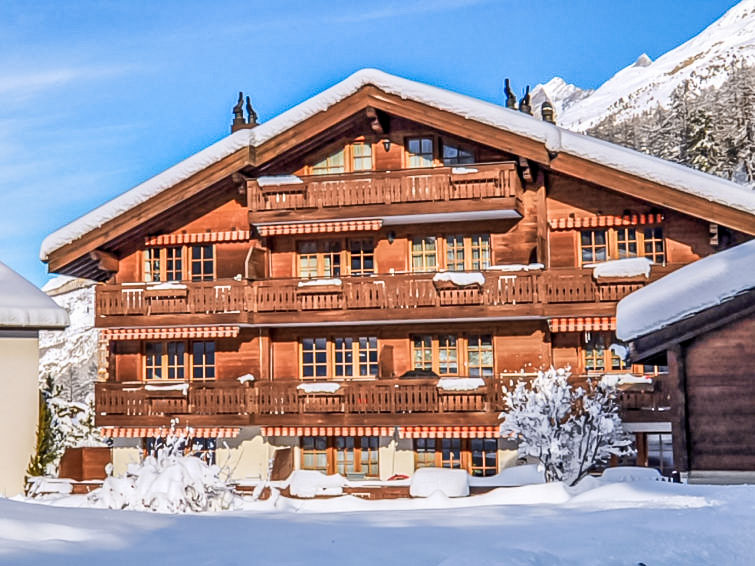 Foto van exterieur van Appartement Zermattin de winter