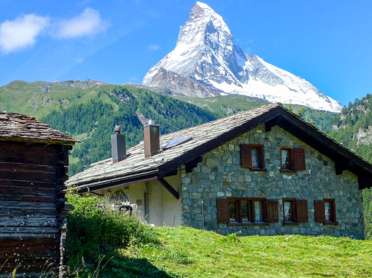 Gezellig Appartement Pia met Uitzicht op de Matterhorn | Out! Vakantiehuizen