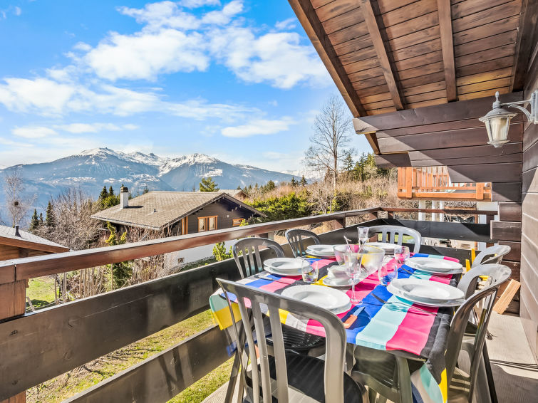 Foto van exterieur van Vakantiehuis Crans-Montana