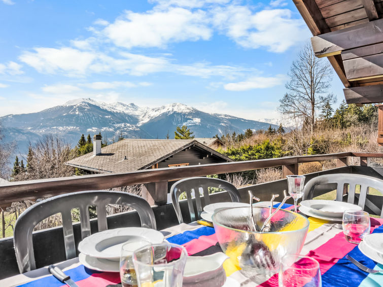 Foto van exterieur van Vakantiehuis Crans-Montana