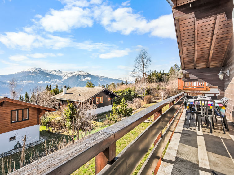 Foto van exterieur van Vakantiehuis Crans-Montana