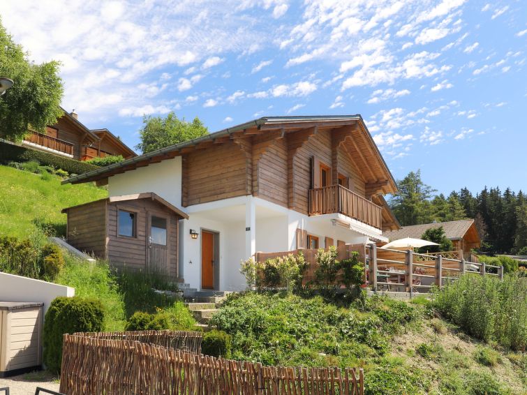 Charmant Chalet La Dlge in Crans-Montana, Zwitserland | Out! Vakantiehuizen