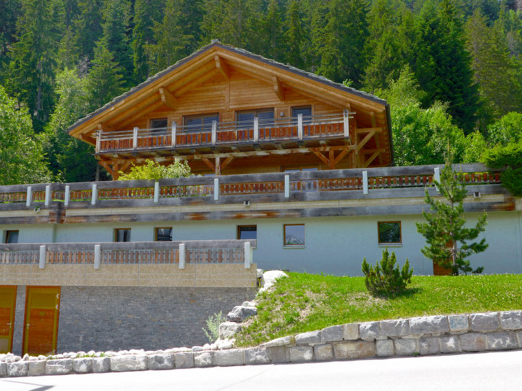 Foto van exterieur van Vakantiehuis Crans-Montana