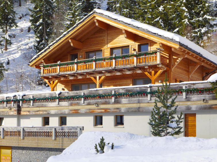 Ontdek het Luxe Chalet Astoria in Crans-Montana | Out! Vakantiehuizen