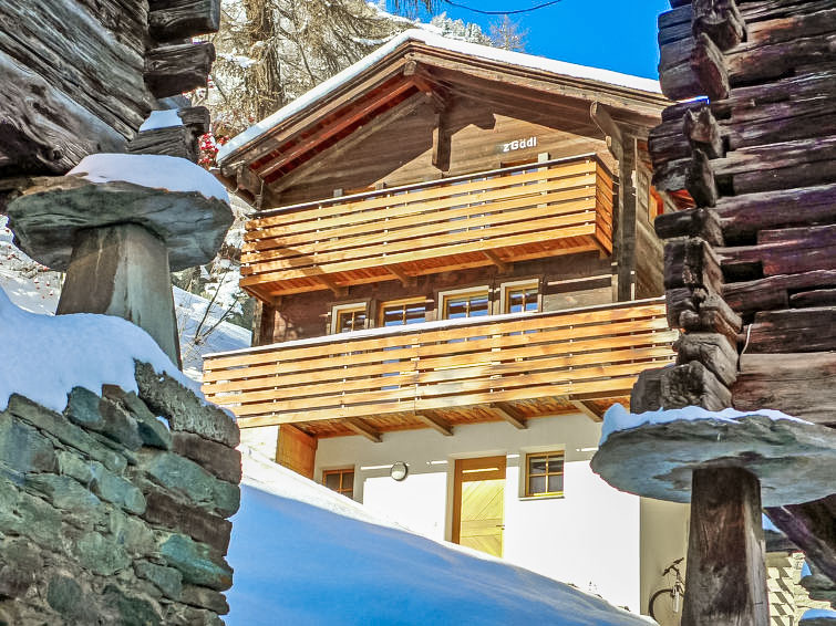 Foto van exterieur van Vakantiehuis Zermattin de winter