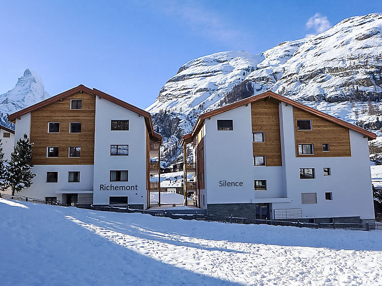 Foto van exterieur van Appartement Zermattin de winter
