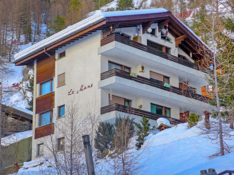 Foto van exterieur van Appartement Zermattin de winter