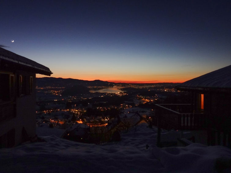 Foto van exterieur van Vakantiehuis Gommiswaldin de winter