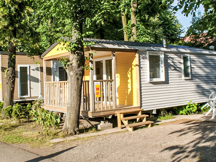 Foto van exterieur van Vakantiehuis Dolni Pocernice