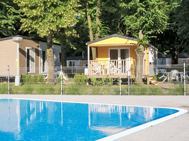 Foto van exterieur van Vakantiehuis Dolni Pocernice