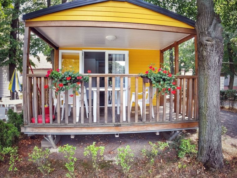 Foto van exterieur van Vakantiehuis Dolni Pocernicein de winter