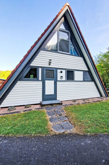 Foto van exterieur van Vakantiehuis Ronshausenin de winter