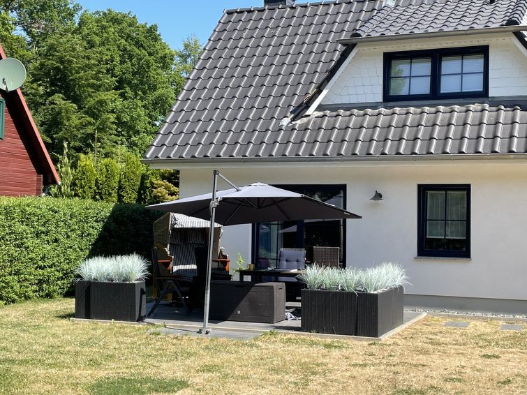 Foto van exterieur van Vakantiehuis Zirkowin de winter