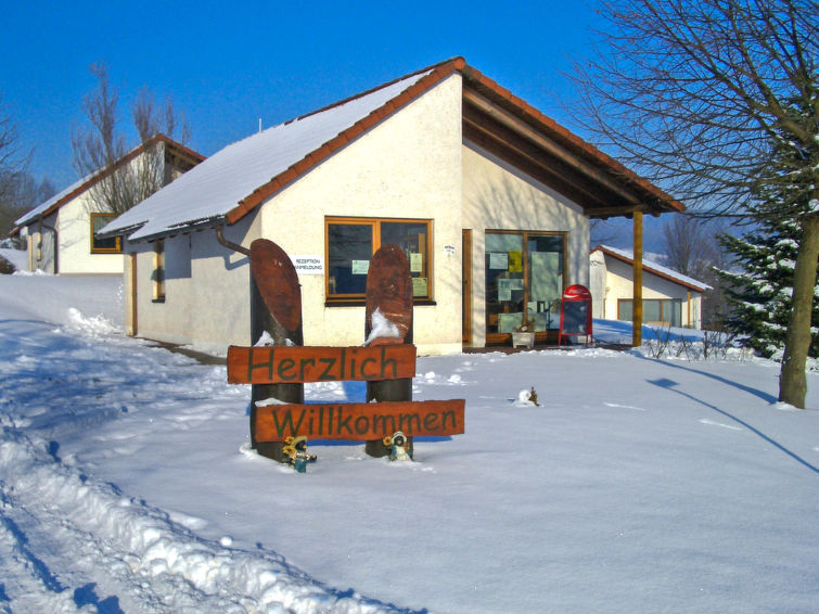 Foto van exterieur van Vakantiehuis Uslarin de winter