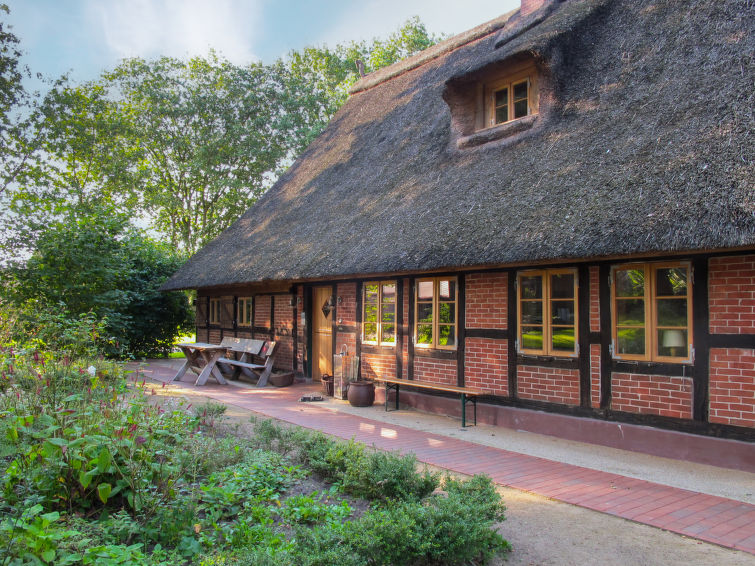 Foto van exterieur van Appartement Sandbostel