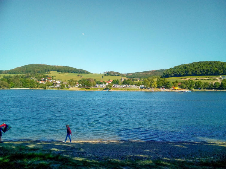 Gezellig Vakantiehuis Neles Kate aan de Diemelsee | Out! Vakantiehuizen