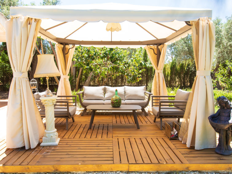 Foto van exterieur van Vakantiehuis Granada/Dúrcalin de winter Foto van exterieur van Vakantiehuis Granada/Dúrcalin de winter