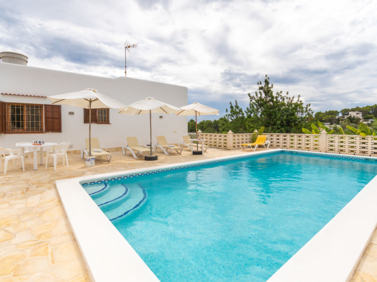 Ontsnap naar het Paradijs in Ibiza: Vakantiehuis Can Pep Jaume | Out! Vakantiehuizen