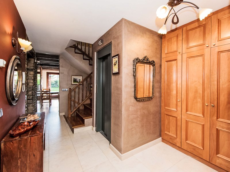 Exterieur E-CAT-0124 Exterieur E-CAT-0124