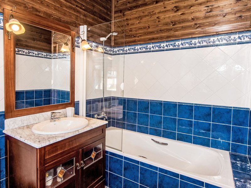 Exterieur E-CAT-0124 Exterieur E-CAT-0124