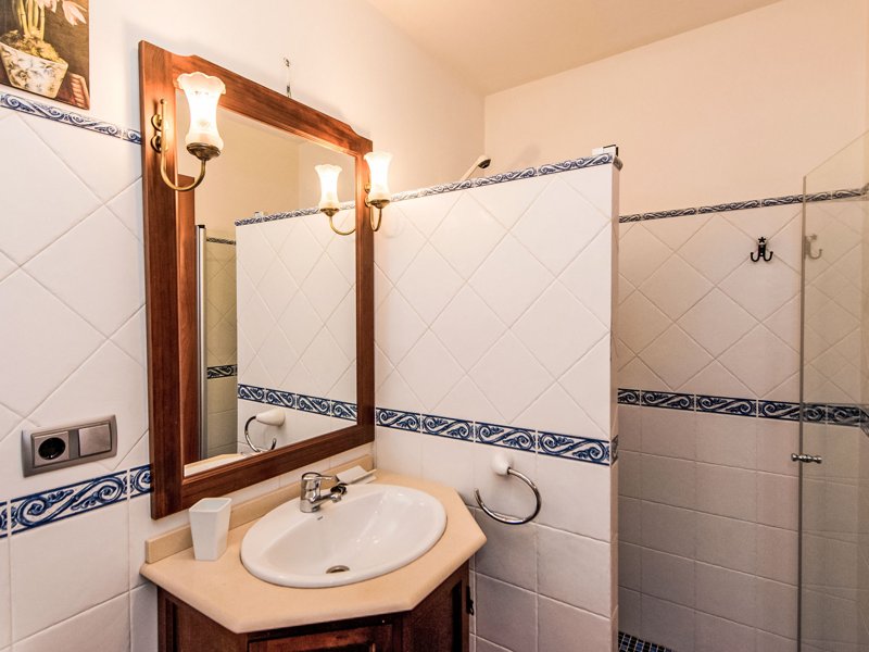 Exterieur E-CAT-0124 Exterieur E-CAT-0124