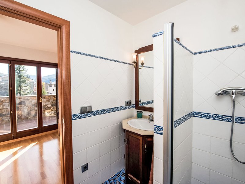 Exterieur E-CAT-0124 Exterieur E-CAT-0124