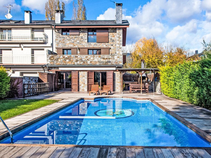 Exterieur E-CAT-0124 Exterieur E-CAT-0124