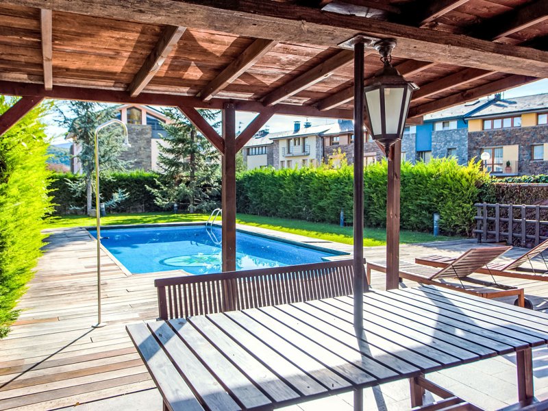 Exterieur E-CAT-0124 Exterieur E-CAT-0124