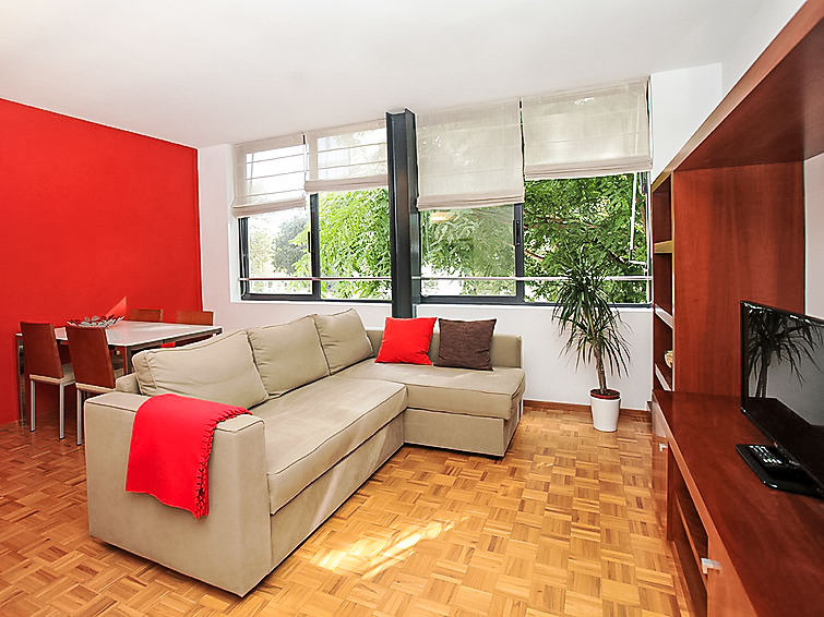 Appartement Vila Olimpica Pamplona: Comfortabel Verblijf in ... | Out! Vakantiehuizen